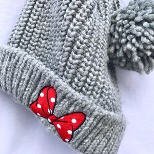 Minnie Mouse winter beanie